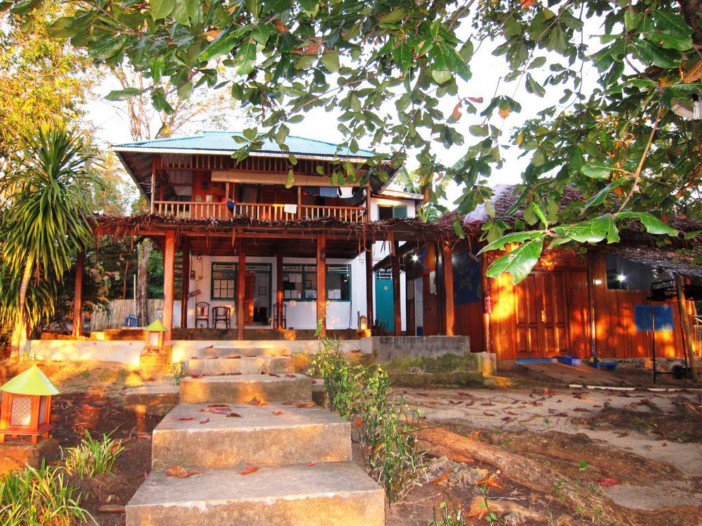 Raja Laut Dive Resort Bunaken Exteriér fotografie