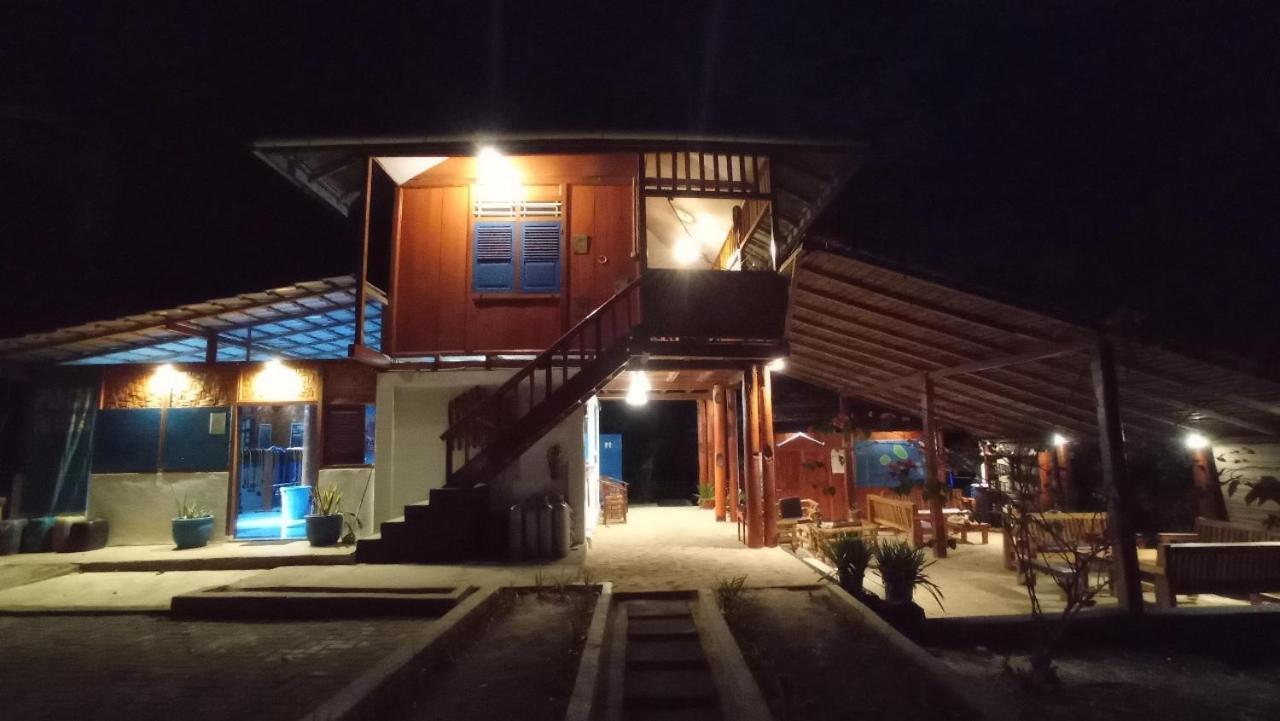 Raja Laut Dive Resort Bunaken Exteriér fotografie